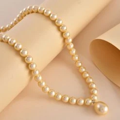 Goldene Muschelkernperlen Halskette, (7-9mm), Ca. 45 Cm -Schmuck Shoplc 7231437 1