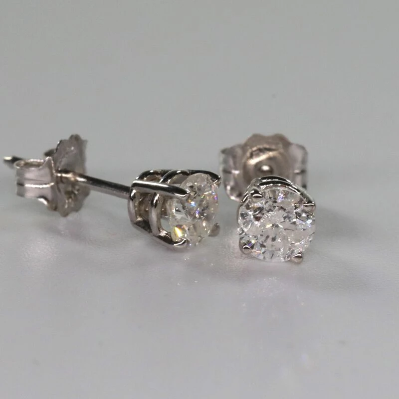 New York Kollektion - Diamant-Ohrringe, IGI Zertifiziert, 585 Gold Ca. 0.65 Ct 4 New York Kollektion - Diamant-Ohrringe, IGI Zertifiziert, 585 Gold Ca. 0.65 Ct – Bild 2