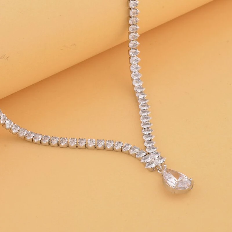 Weißes Zirkonia-Mosaik Collier, Ca. 50 Cm, Messing, Ca. 30.00 Ct 4 Weißes Zirkonia-Mosaik Collier, Ca. 50 Cm, Messing, Ca. 30.00 Ct – Bild 2