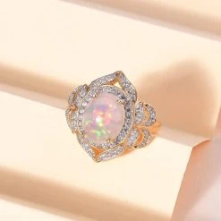 Natürlicher, äthiopischer Welo Opal, Weißer Zirkon Ring, 925 Silber Gelbgold Vermeil (Größe 19.00) Ca. 4.61 Ct -Schmuck Shoplc 7479675 1