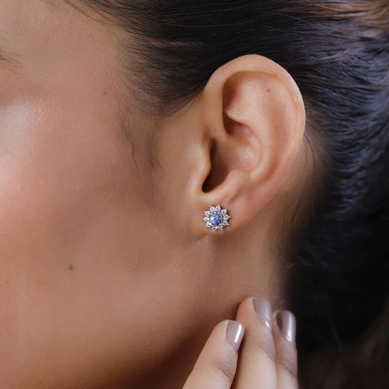 Tansanit Und Weiße Zirkon Ohrstecker, 925 Silber Platiniert Ca. 1.09 Ct 5 Tansanit Und Weiße Zirkon Ohrstecker, 925 Silber Platiniert Ca. 1.09 Ct – Bild 3